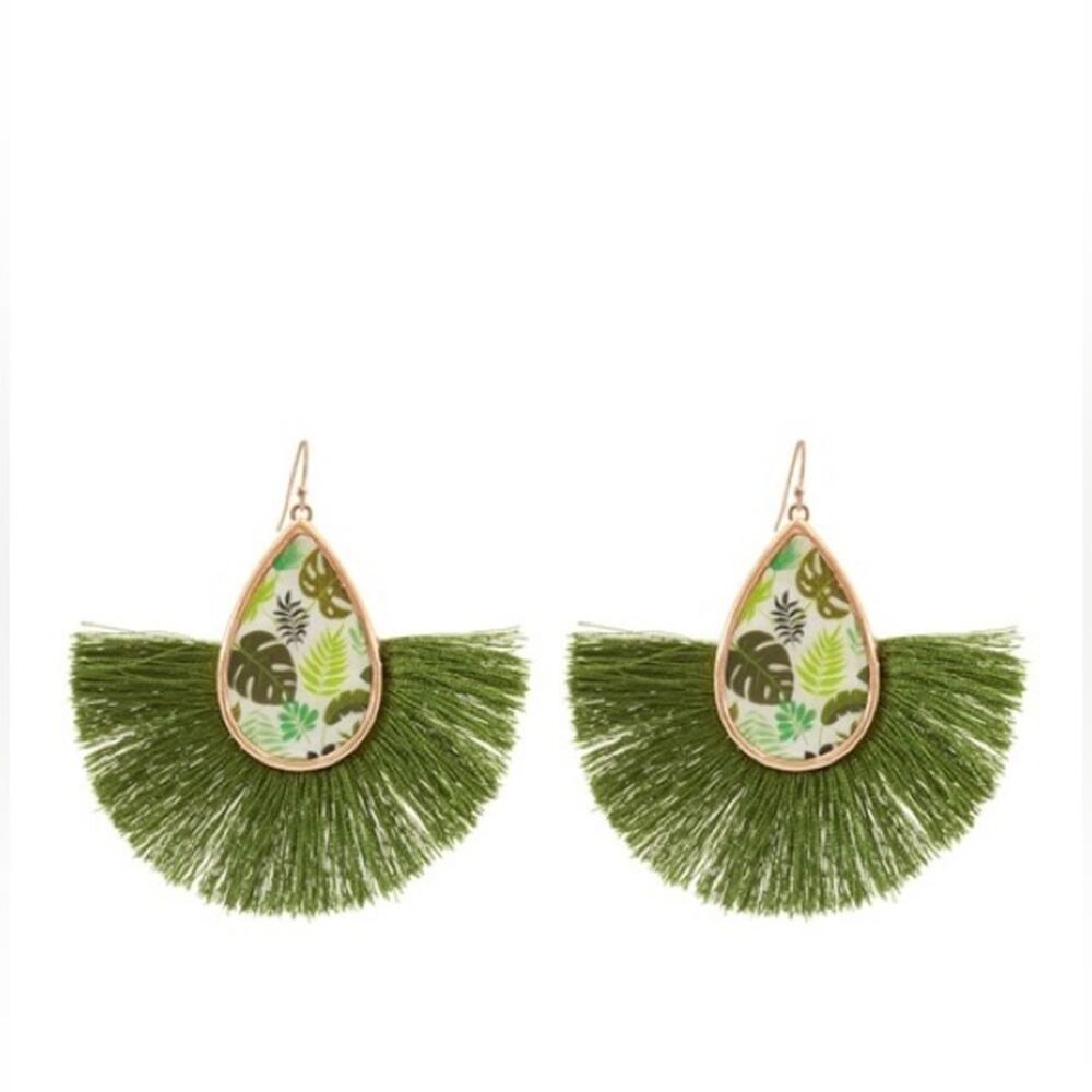 NWT Green Tropical Leaf Tassel Fan Earrings
